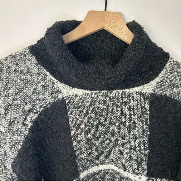 *NWT* Michael Stars from Evereve Black and White Even Better Poncho, One Size - Picture 5 of 11